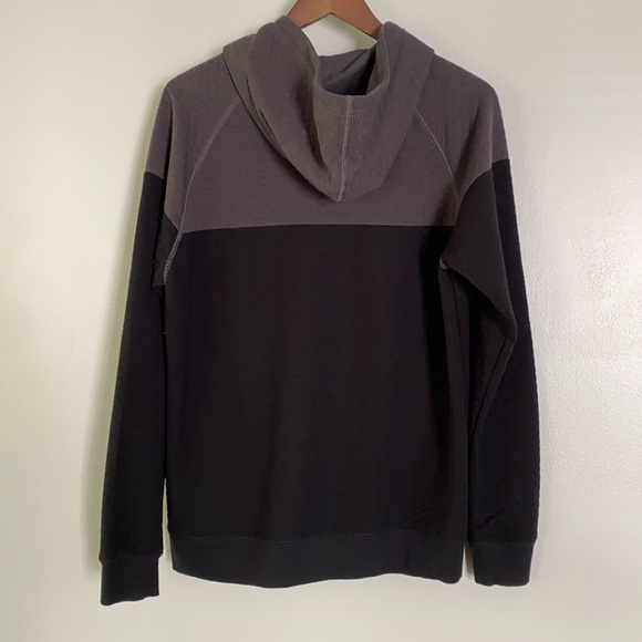 Howe quilted hoodie - Picture 2 of 4